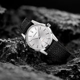 MB1 L01 Steel on black rock