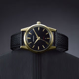 MB1 L05 Black Gilt black strap with black background