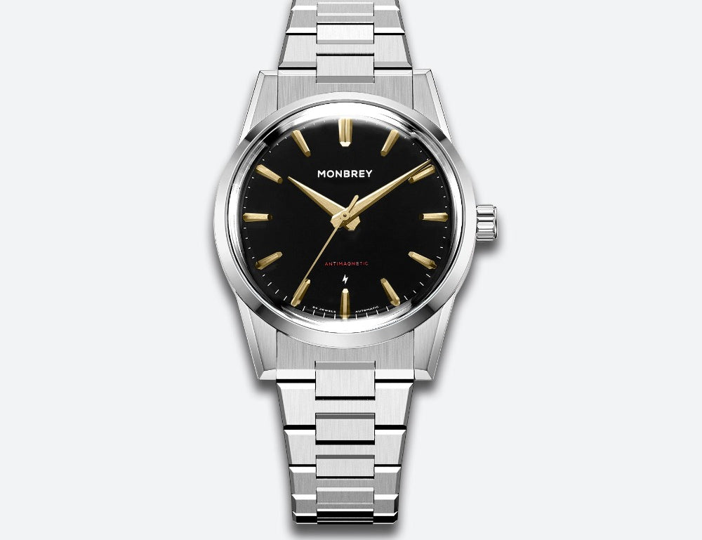 MB1 L11 enamel Black dial gold details two tone bracelet front