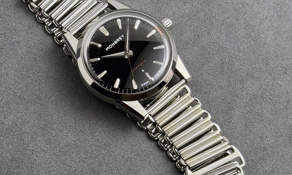 MB1 L02 Black with M2 Bonklip bracelet