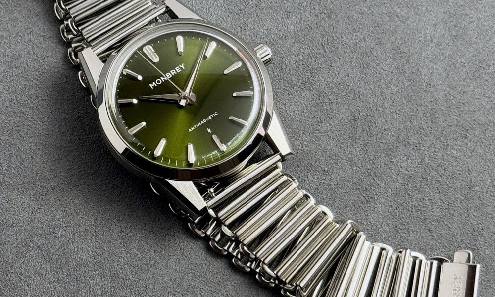 MB1 L07 Olive Green with M2 Bonklip bracelet