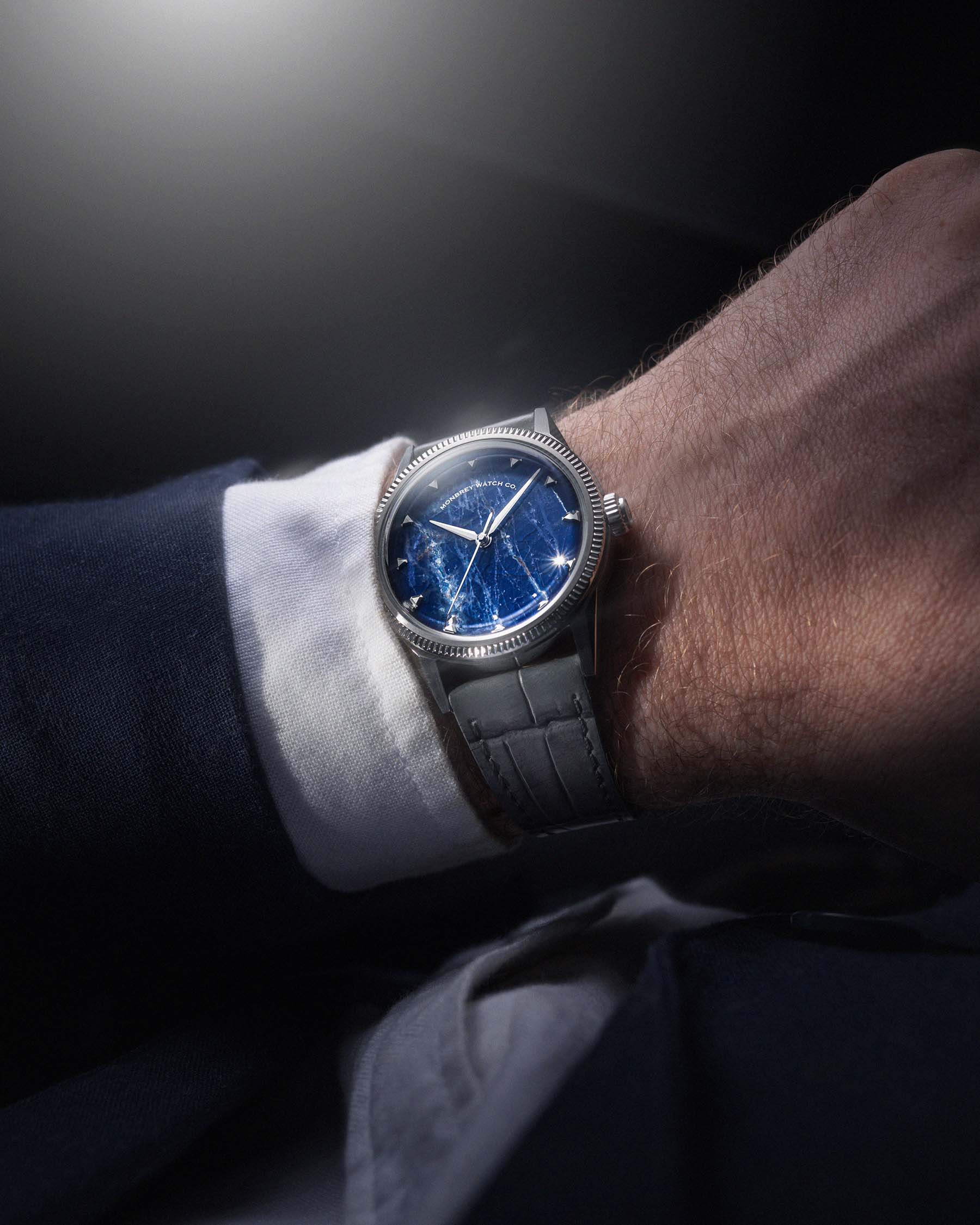 リオ S3 - Natural Sodalite Stone – MONBREY